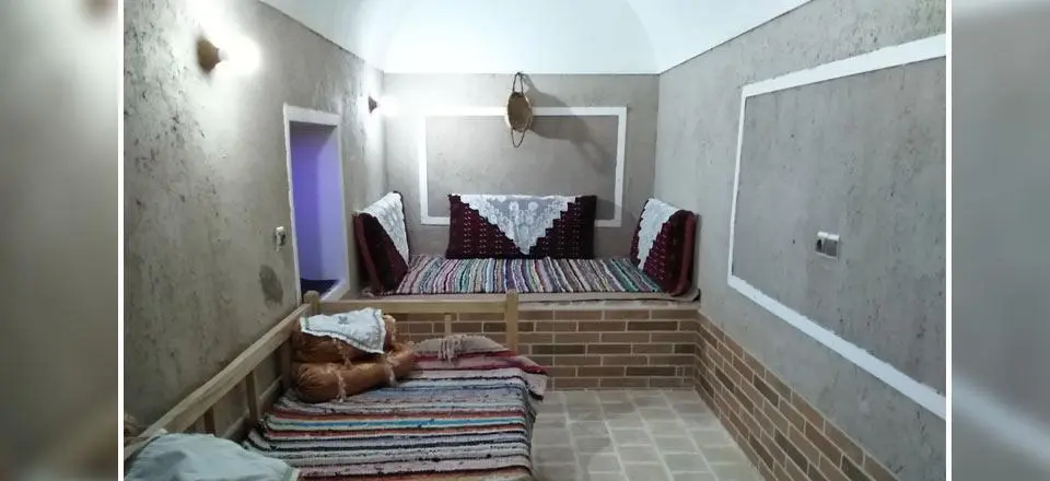 اقامتگاه بوم گردی علی بابا حلوان طبس 