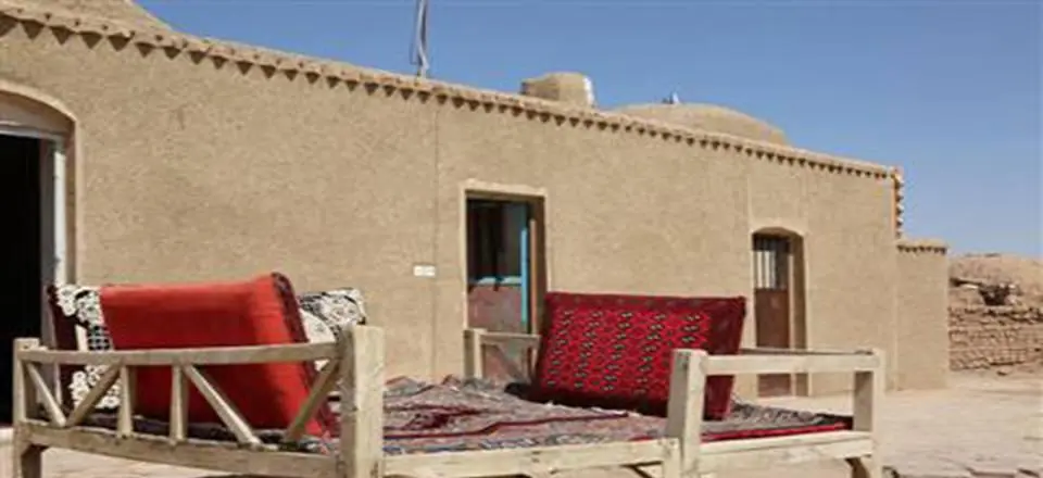 اقامتگاه بوم گردی زرین چاه سرایان