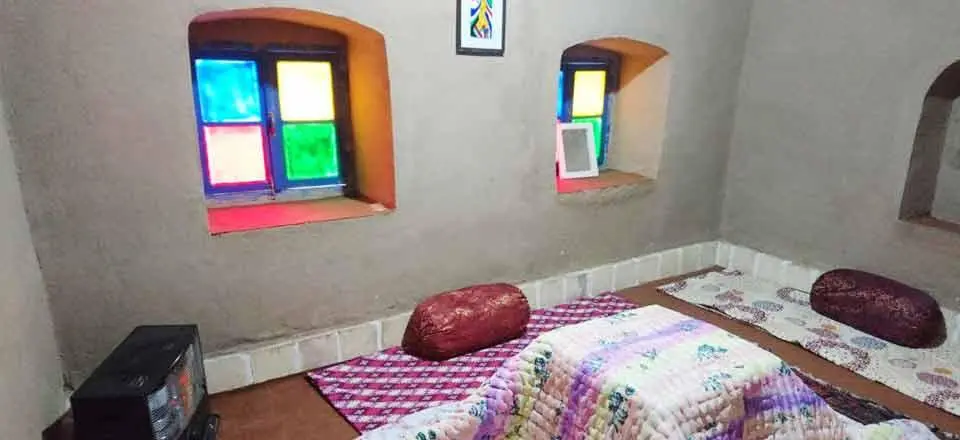 اقامتگاه بوم گردی ایراوه طبس
