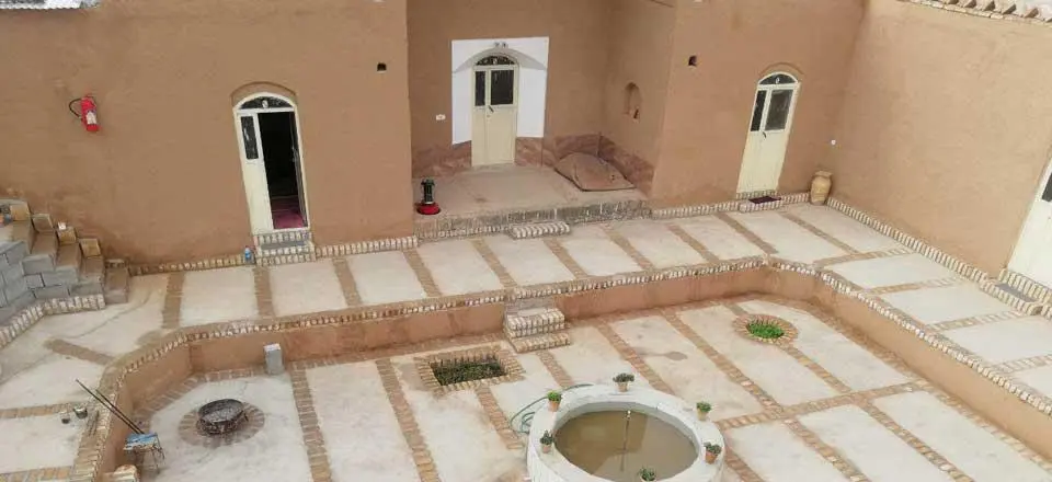 اجاره اقامتگاه بوم گردی نسترن طبس