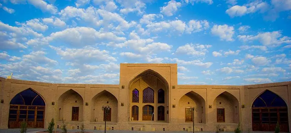 هتل کاروانسرای کوه پا در کوهپایه