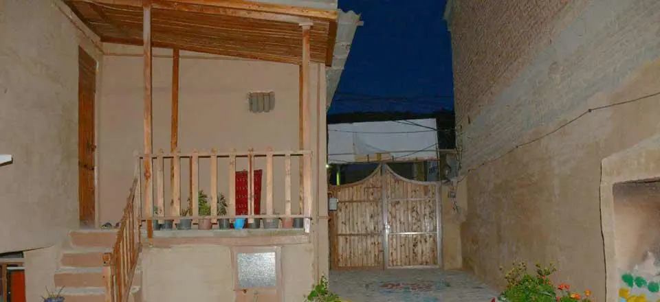 اقامتگاه بوم گردی آبشاران لوه در گالیکش