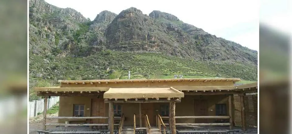 اجاره بوم گردی حافظ کلاله