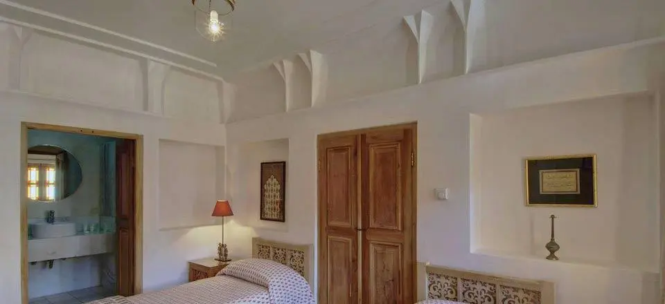 هتل سنتی خانه منوچهری کاشان