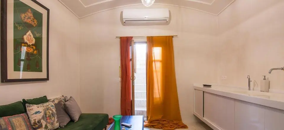 هتل سنتی خانه منوچهری کاشان