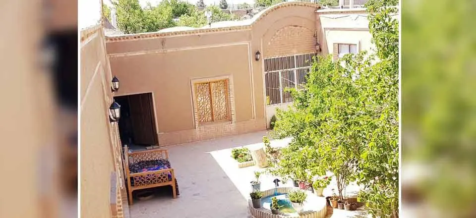اقامتگاه بوم گردی بابا حسن در گناباد