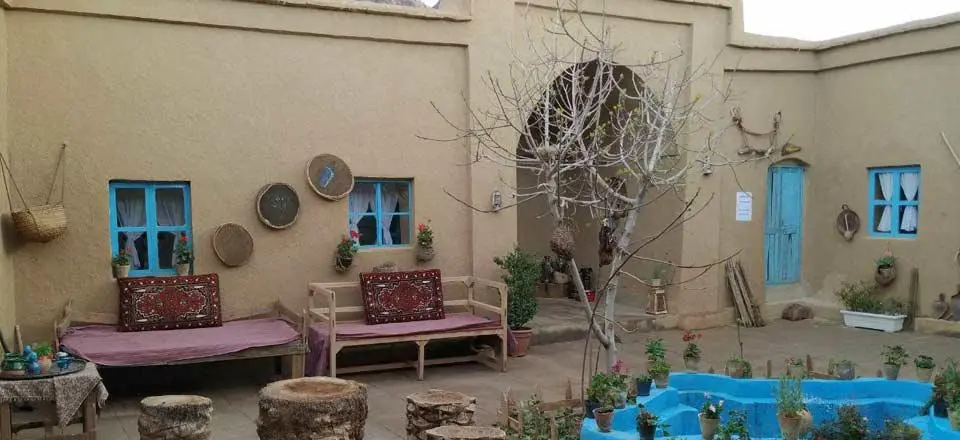 اقامتگاه بوم گردی پشت کاریز در طبس
