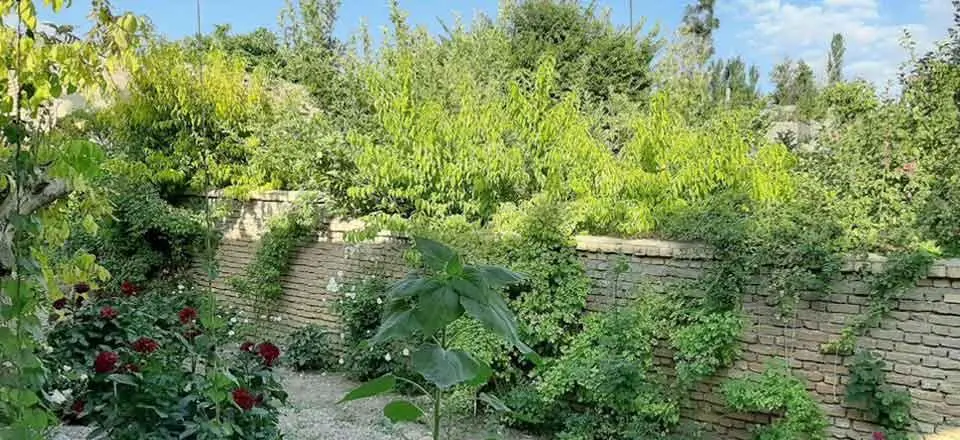 اقامتگاه مزرعه آفتاب چغاخور در بلداجی
