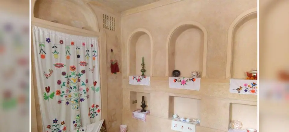 اقامتگاه بوم گردی یوزگشت بیارجمند