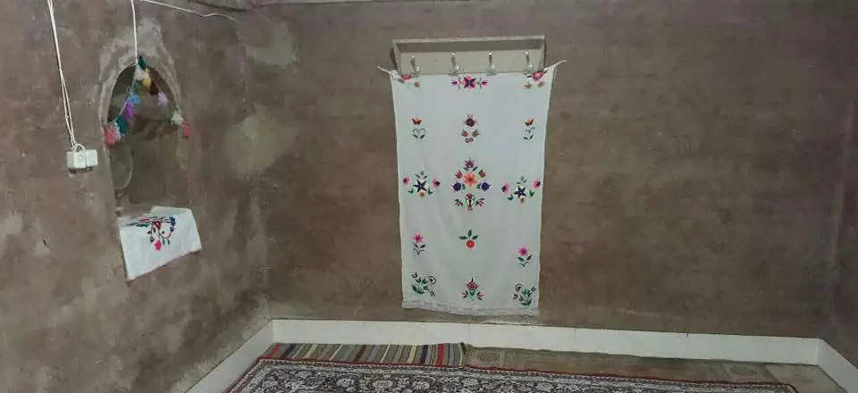 اقامتگاه بوم گردی بابا تراب در بیارجمند