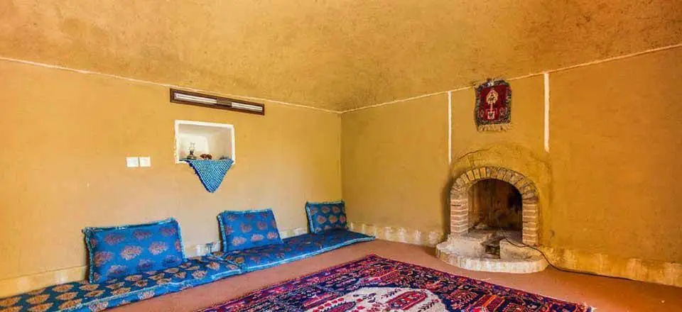 اجاره اقامتگاه بوم گردی ظهرود در راین