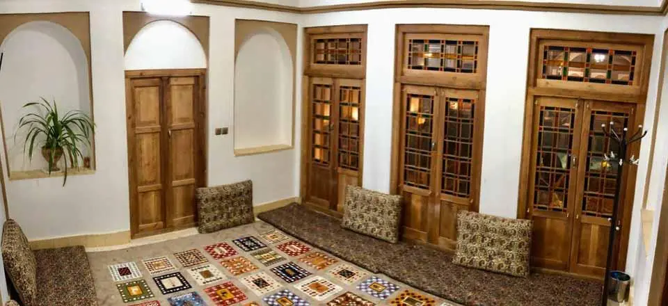 اقامتگاه بوم گردی فرافر در مهریز