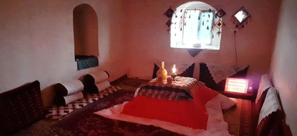 اقامتگاه بوم گردی رستم خان در فردوس