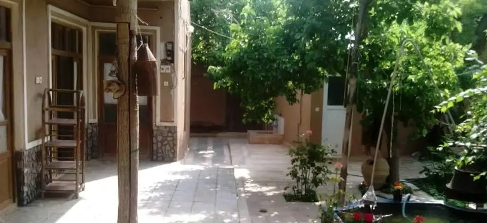 رزرو بوم گردی سرای ماهان در کاشان