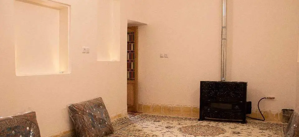 اقامتگاه بوم گردی عمارت قاجاریه کدخدا مهریز