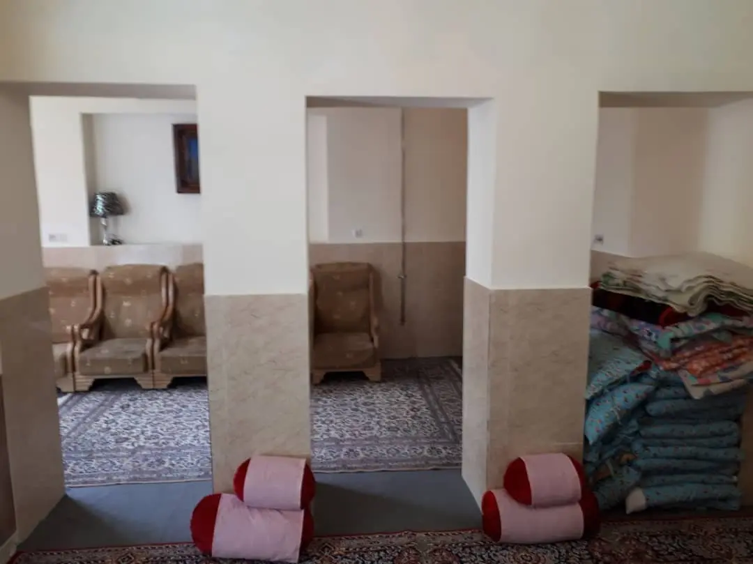 رزرو اقامتگاه بوم گردی درخت خرمالو در اصفهان
