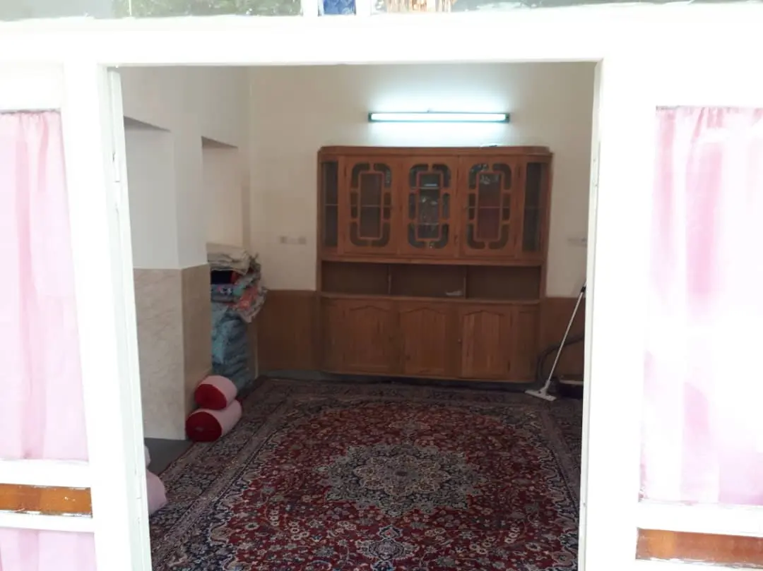 رزرو اقامتگاه بوم گردی درخت خرمالو در اصفهان
