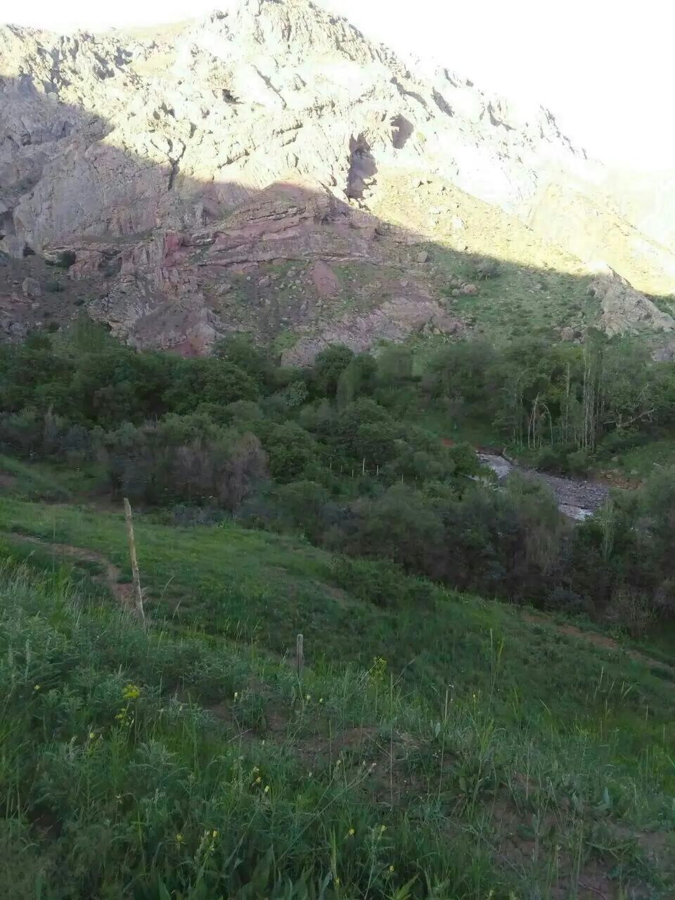 اجاره خانه 2طبقه3خوابه ویلایی در طالقان