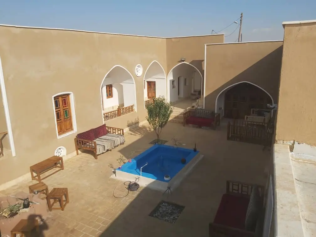 اجاره خانه سنتی در سرخه