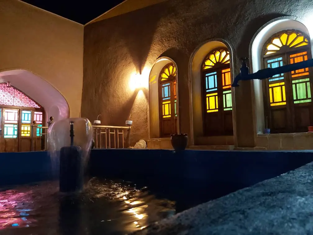 اجاره خانه سنتی در سرخه