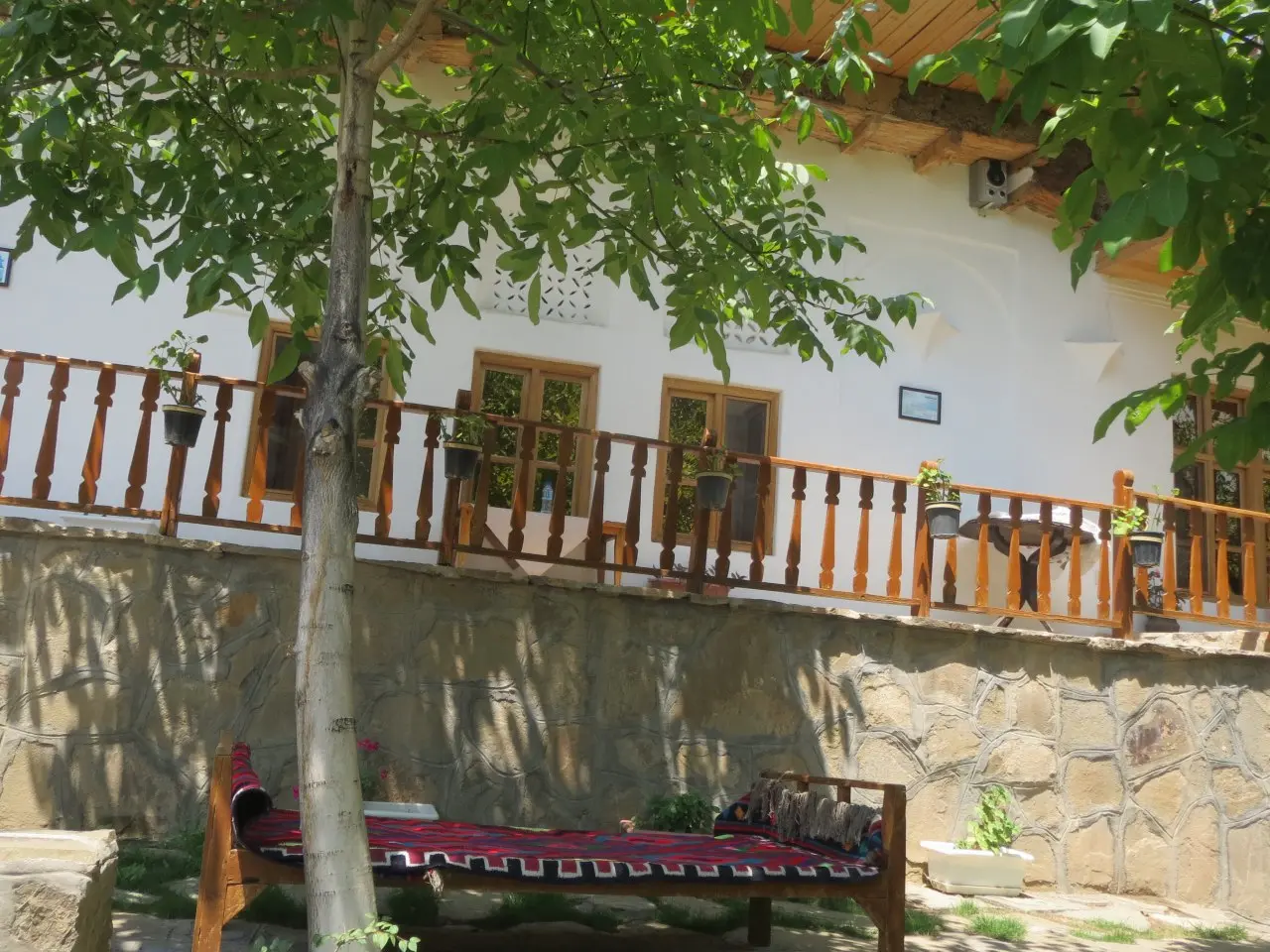 هتل سنتی خانه گل در شهمیرزاد