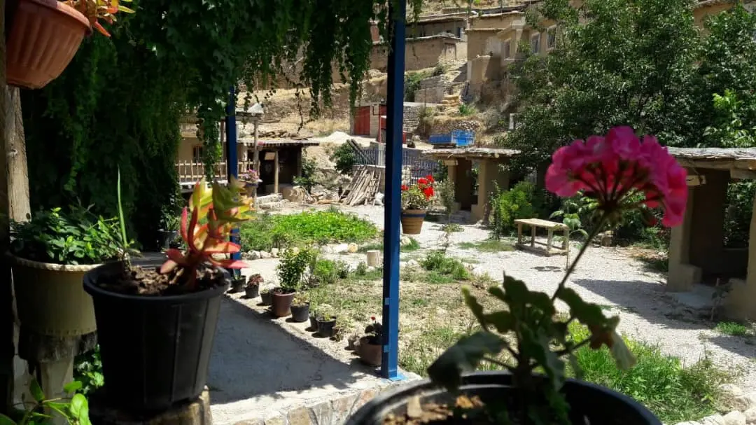 اجاره خانه سنتی در آزادشهر