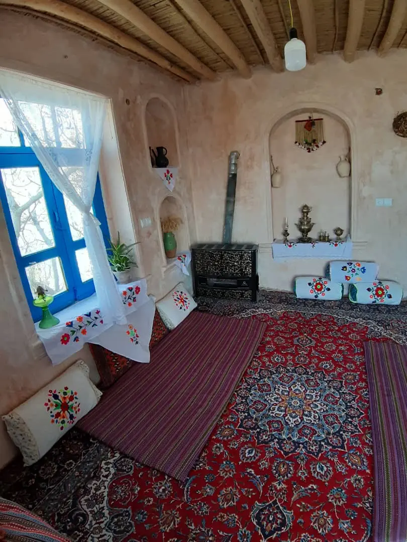 اجاره اقامتگاه کوچه باغ در شاهرود