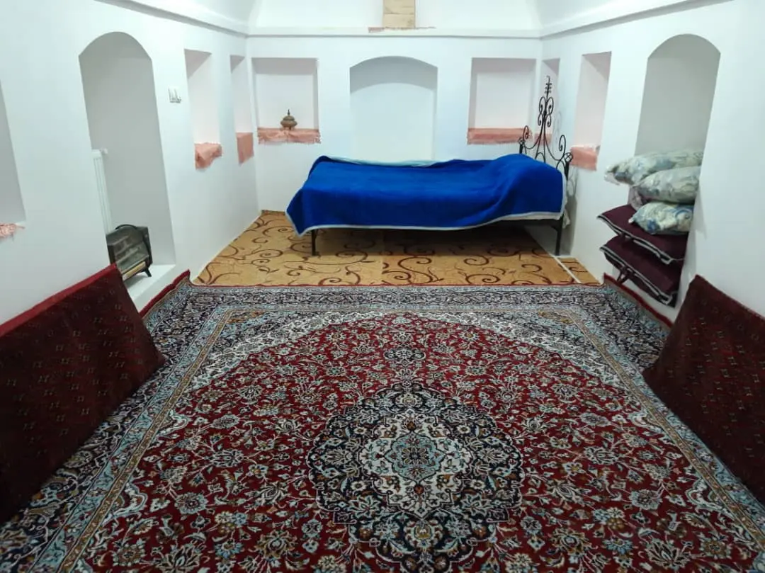 اجاره خانه سنتی در سرخه