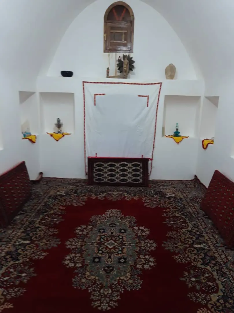 اجاره خانه سنتی در سرخه