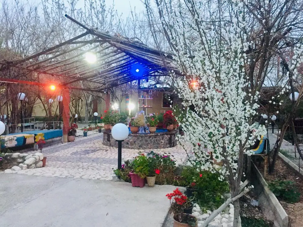 اجاره اقامتگاه بوم گردی گدین در ماهان