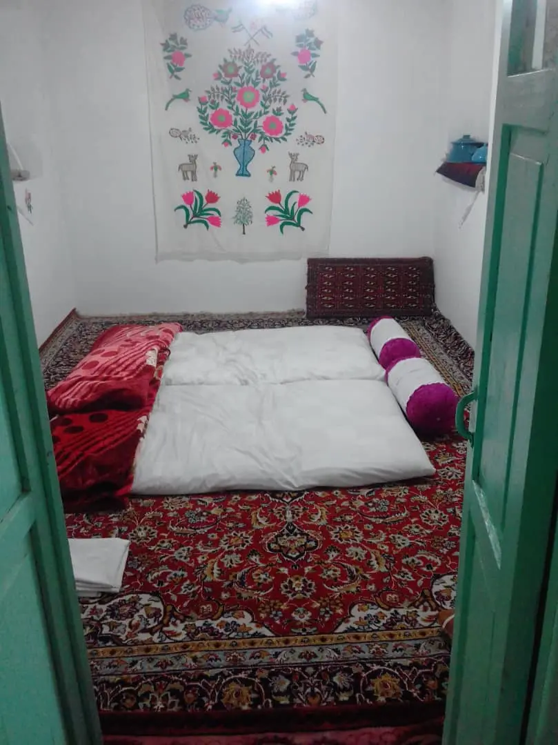 رزرو بوم گردی ساباط سبنی در بردسکن