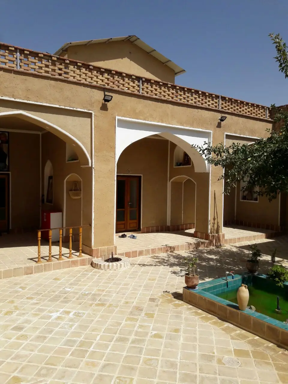 اجاره اقامتگاه بوم گردی دهق نجف آباد