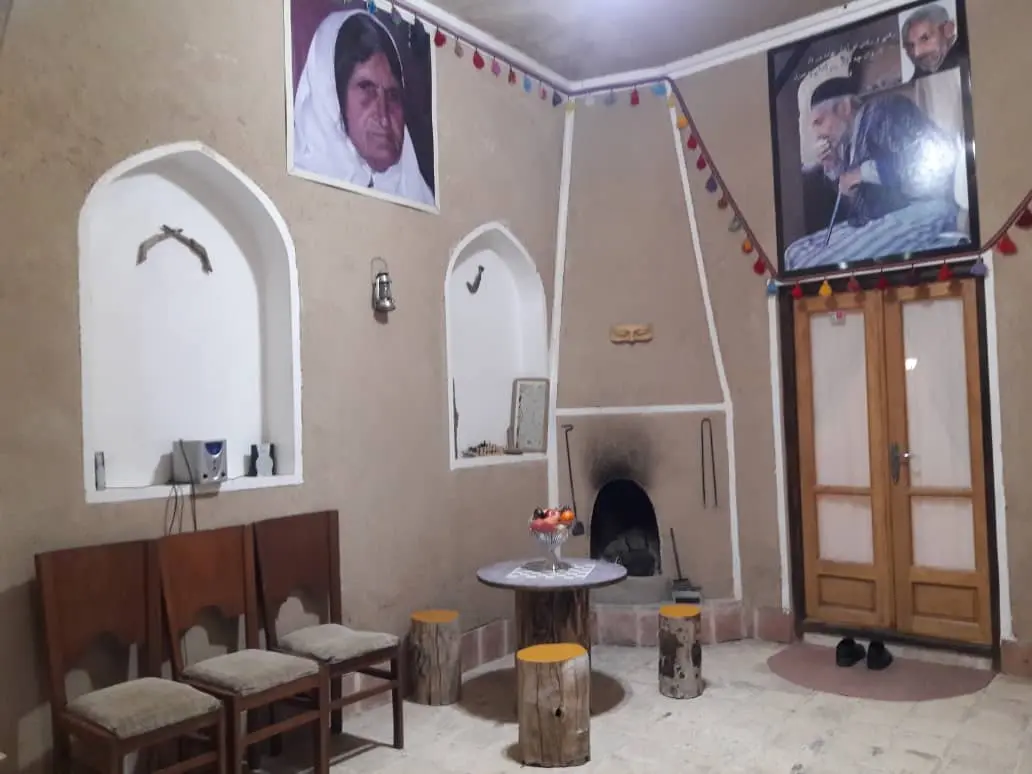 اجاره اقامتگاه بوم گردی دهق نجف آباد