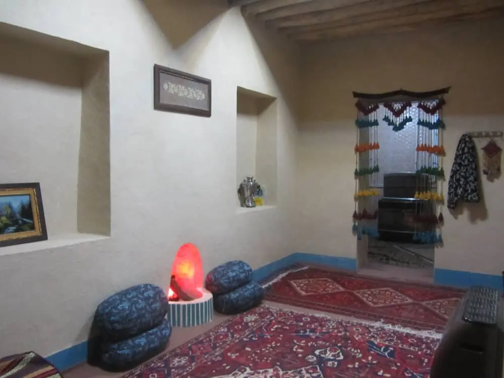 اقامتگاه بوم گردی اشینه در سمیرم