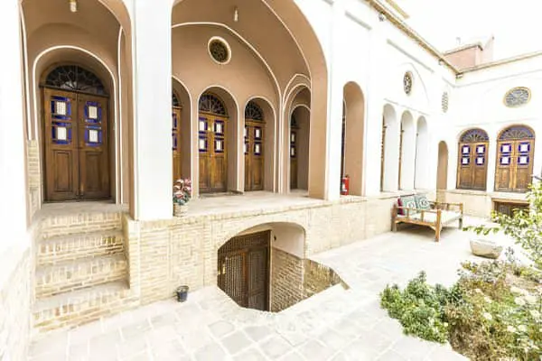 رزرو هتل سنتی شاسوسا کاشان