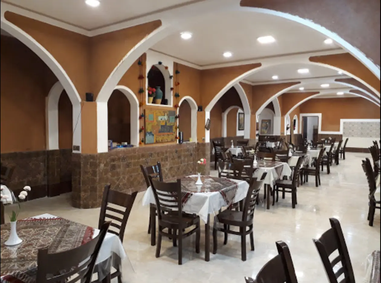 هتل بالی در خور و بیابانک