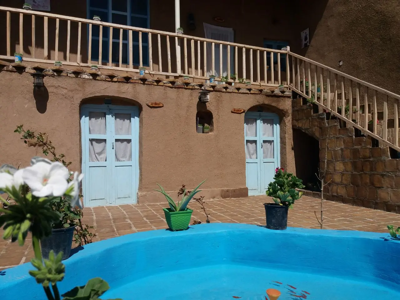 اجاره خانه سنتی در بردسکن