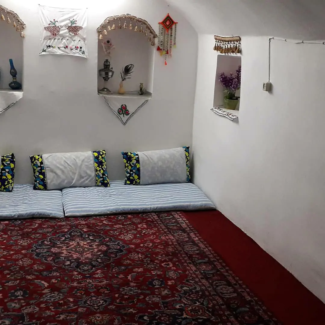 اجاره خانه سنتی در بردسکن