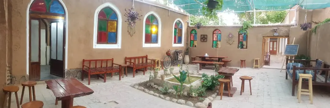 اقامتگاه بوم گردی نی چشمه در اقلید