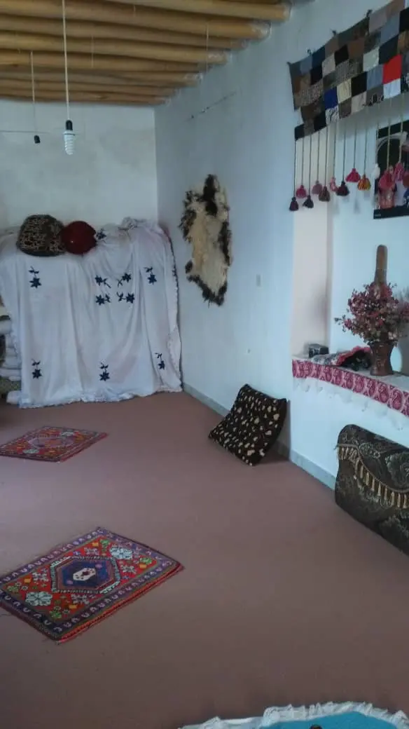 بوم گردی چشمه ناز در سمیرم