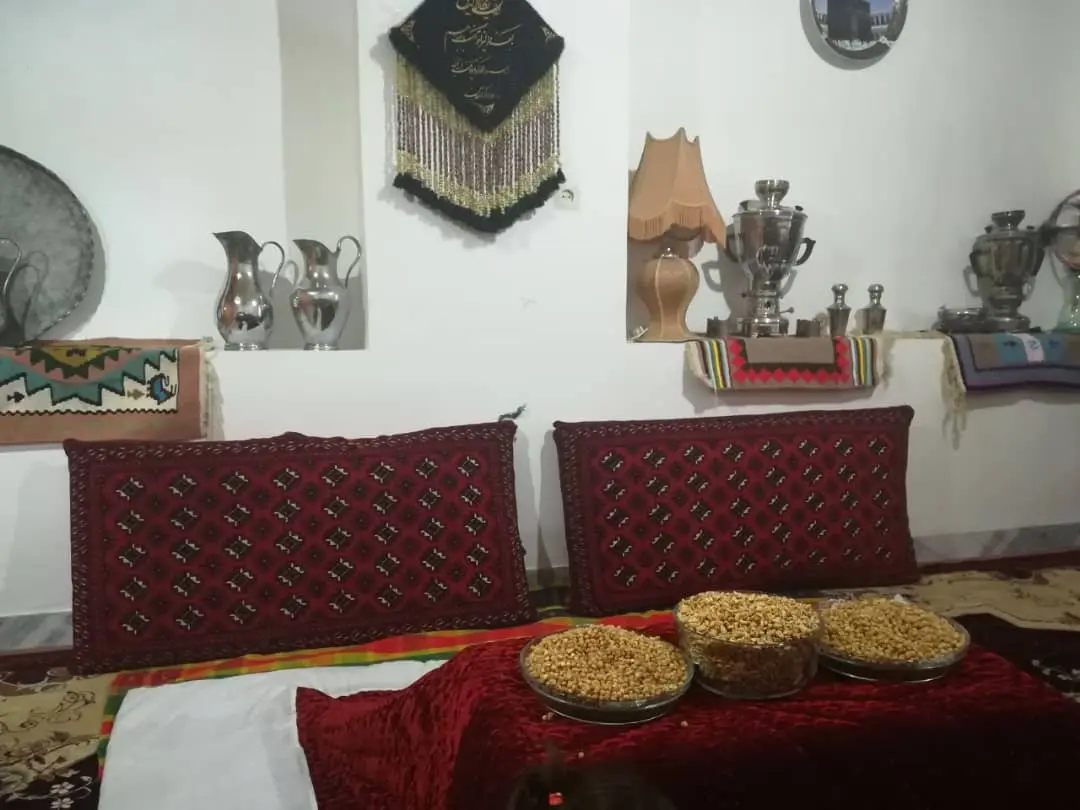 بوم گردی چشمه ناز در سمیرم