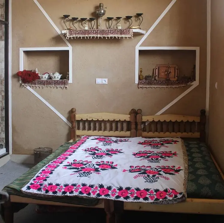 اجاره اقامتگاه بوم گردی خان دایی در استهبان