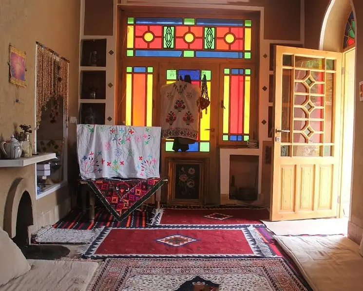 اجاره اقامتگاه بوم گردی خان دایی در استهبان