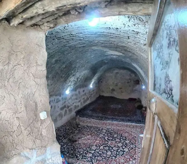 اجاره اقامتگاه بوم گردی قصر یعقوب در خرم بید