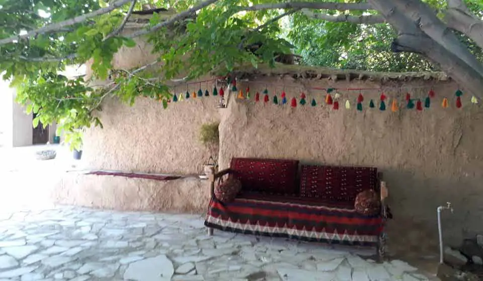 اقامتگاه بوم گردی بهشت جاوید فیروزآباد