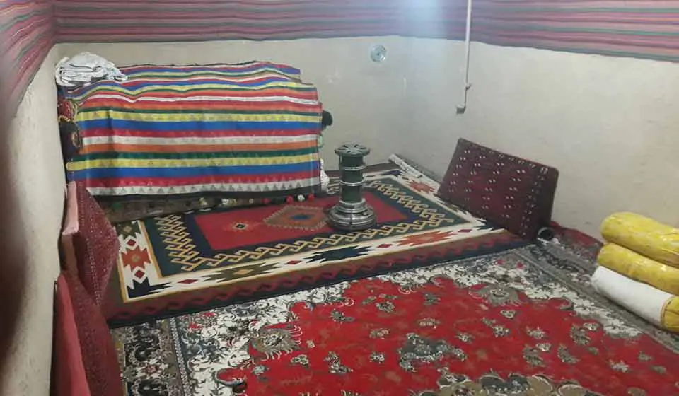 اقامتگاه بوم گردی بهشت جاوید فیروزآباد