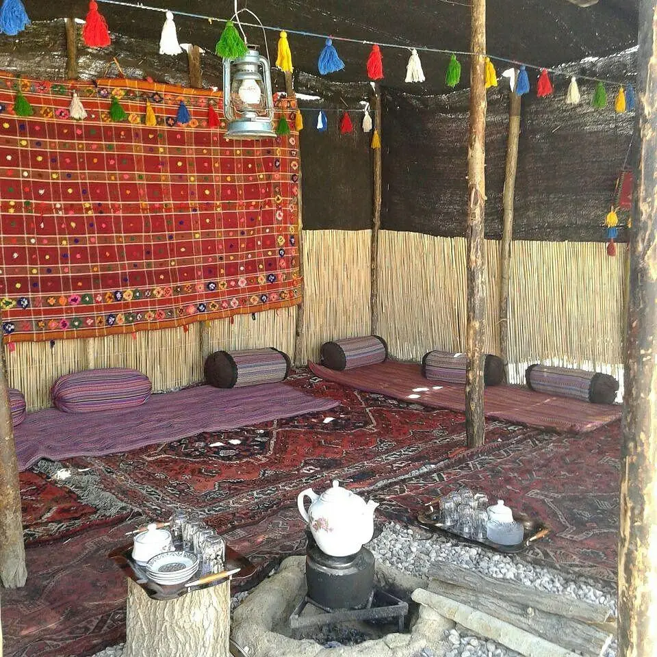 اقامتگاه بوم گردی آسمان آبی در فسا