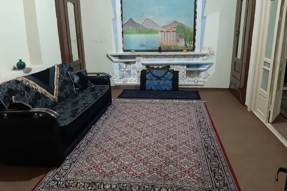 رزرو بوم گردی کارما در اصفهان