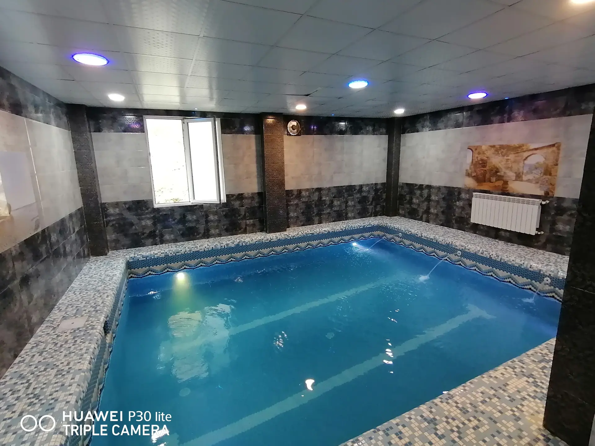 اجاره ویلای لاکچری استخردار قلعه رودخان