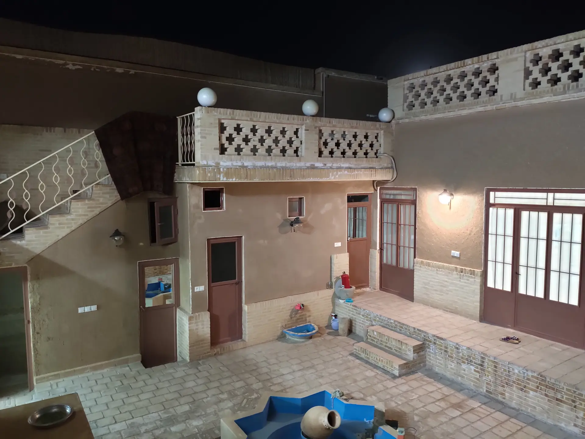اقامتگاه بومگردی خانه تاج